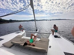 Catamaran EDEN