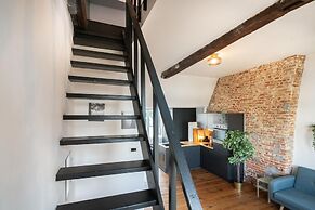 Two-bedroom Apartment by the River