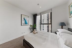 Skyline 2BR Apt Near Metro Ryde