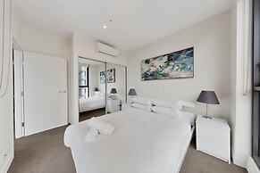 Skyline 2BR Apt Near Metro Ryde