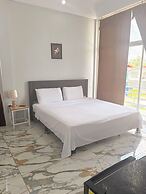 Tropical Suite Hotel