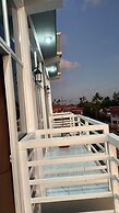 Tropical Suite Hotel