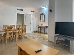 Modern 3 Bedroom Pool Access Apartment F-7