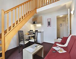 Heritage Apartment for 4 in Epernay