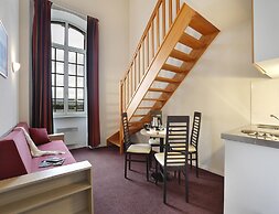 Heritage Apartment for 4 in Epernay