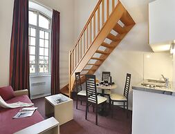 Heritage Apartment for 4 in Epernay
