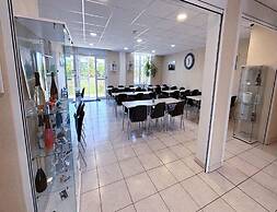Heritage Apartment for 4 in Epernay