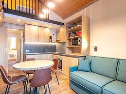 Family Alpine Base for 5 in Doucy