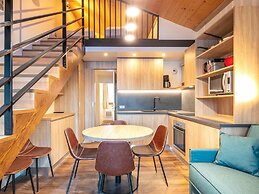 Family Alpine Base for 5 in Doucy