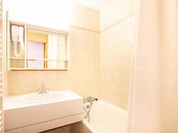 Large Alpine Family Stay in Doucy
