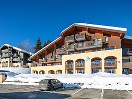 Large Alpine Family Stay in Doucy