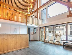 Spacious Group Accommodation in the Valley