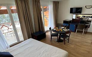 4-persons Studio With Balcony