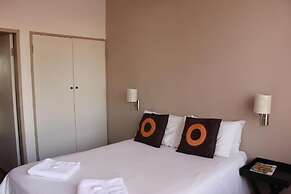 Travel Lodge