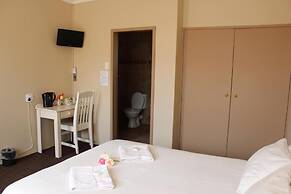 Travel Lodge