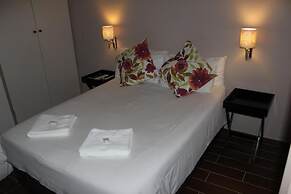 Travel Lodge