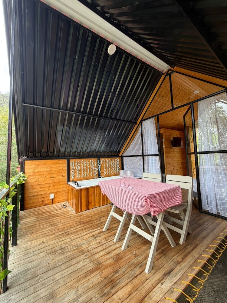 Ecocabañas B y B