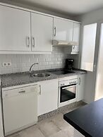 2 Bedroom Top Floor Montain Views