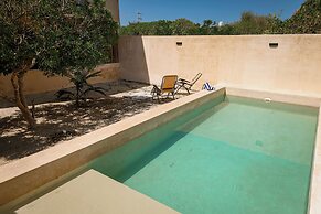 In Wotoch Chicxulub by Casago