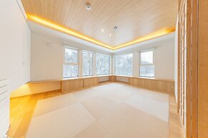 Rose - Rusutsu Chalets