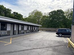 Midway Motel
