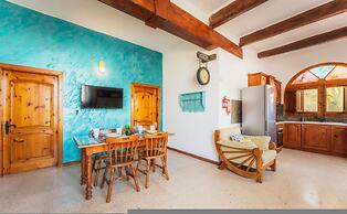 Tal Jordan Complex - Bungalow 3 Frog