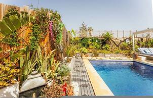 Tal Jordan Complex - Bungalow 3 Frog