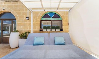 Tal Jordan Complex - The Sunflower Bungalow 2