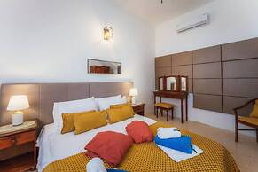 Tal Jordan Complex - The Sunflower Bungalow 2