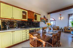 Tal Jordan Complex - The Sunflower Bungalow 2