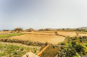 Tal Jordan Complex - The Sunflower Bungalow 2