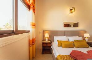 Tal Jordan Complex - The Sunflower Bungalow 2