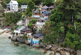 Cliff Cabanas by Hiverooms
