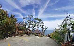 Cliff Cabanas by Hiverooms