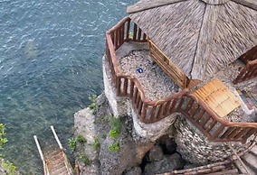 Cliff Cabanas by Hiverooms