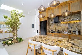 Ardhana Villas Residence