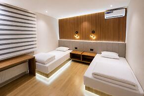 Luxora Hotel