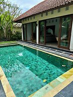 Villa 3BR Canggu 5 Mins to Berawa Beach
