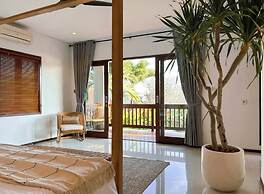 Villa 3BR Canggu 5 Mins to Berawa Beach