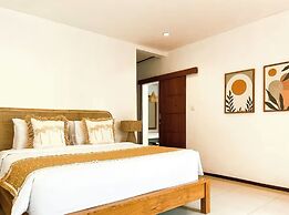 Villa 3BR Canggu 5 Mins to Berawa Beach