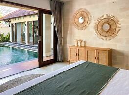 Villa 3BR Canggu 5 Mins to Berawa Beach