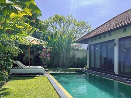 Villa 3BR Canggu 5 Mins to Berawa Beach