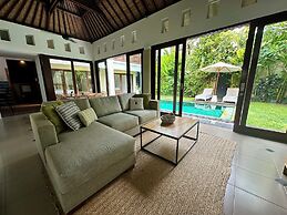Villa 3BR Canggu 5 Mins to Berawa Beach