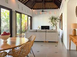Villa 3BR Canggu 5 Mins to Berawa Beach