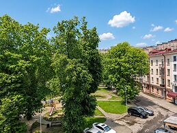 Victory Square View 2-room Apartment