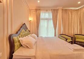 KING PALACE BY VOYE HOMES