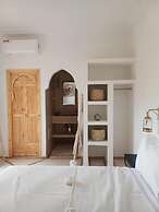 Riad DabaKech