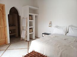 Riad DabaKech