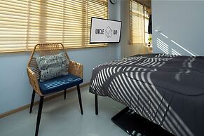 Uncle NID Hostel