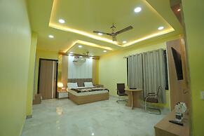 Rajkumar Garden & Resort